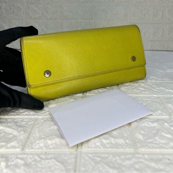 CELINE yellow patent LEATHER WALLET - Picture 2 of 12